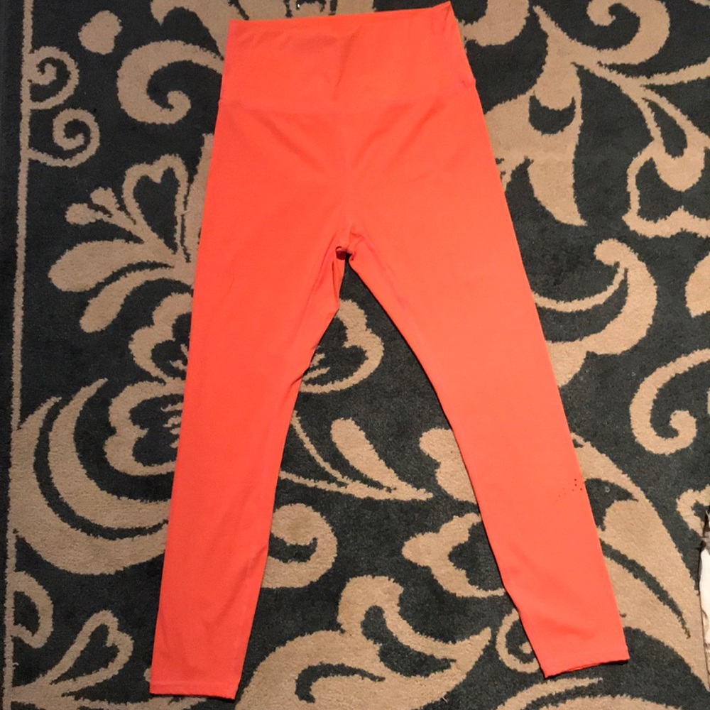 Zyia Leggings